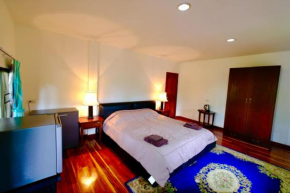 Lyndale Lodge